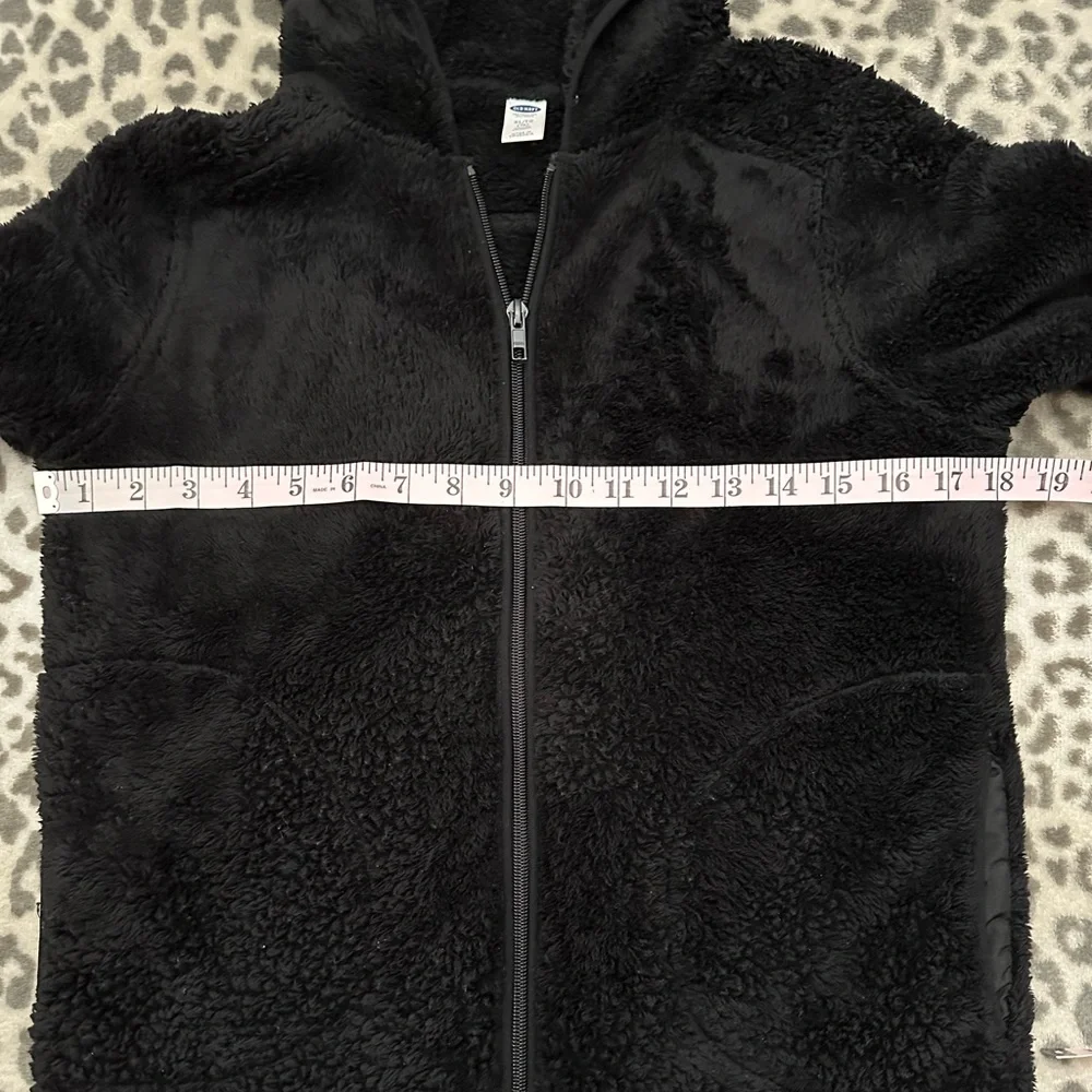Old Navy Fuzzy Full Zip Hooded Jacket in Black Jack Size XL 14 Girls